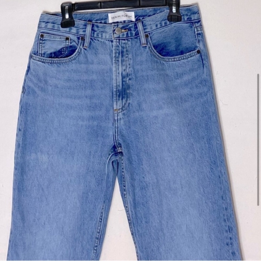 Denim Forum Light Wash The Marianne Mid Loose Flare 29